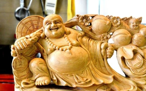 Bỏ túi mẹo giúp tượng trang trí bằng gỗ luôn như mới