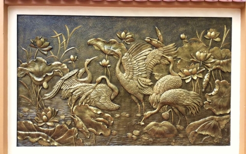 Cách bảo quản tranh phù điêu đúng chuẩn