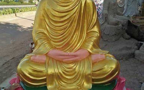 Điều ít biết về pho tượng Phật bằng gỗ lũa lớn nhất Việt Nam