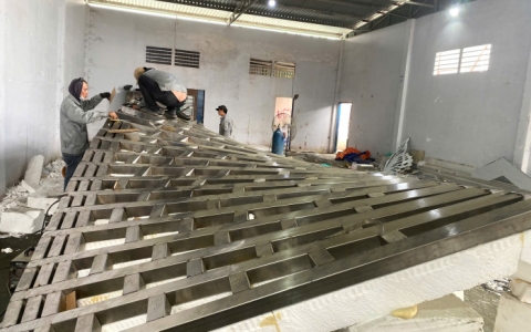 Đơn vị chuyên thiết kế tượng inox số lượng lớn, dịch vụ chuyên nghiệp