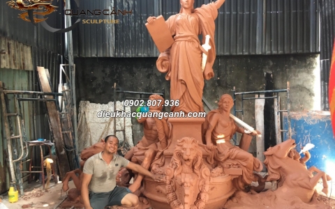 Đừng bỏ lỡ những bức tranh phù điêu châu Âu cổ điển đẹp lạ nhất