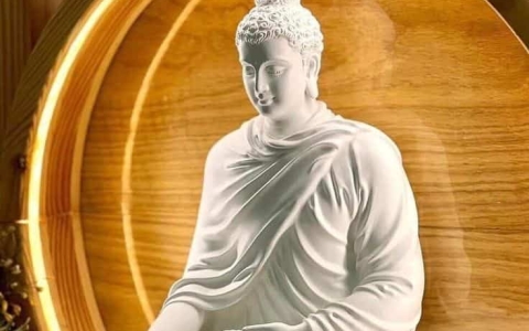 Nơi chuyên thi công tượng Bổn Sư Thích Ca Mâu Ni composite