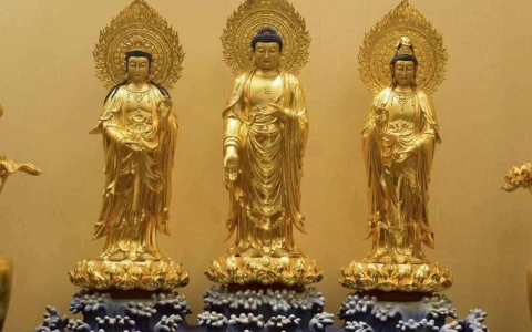 Tượng phật thích ca đứng và những điều cần biết