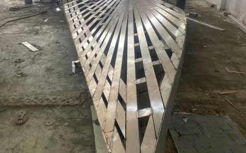 Xưởng gia công sản xuất tượng inox TPHCM chuyên nghiệp