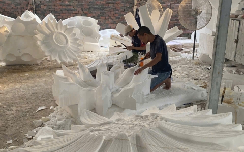 Mô Hình Mút Xốp Thiết Kế Theo Yêu Cầu: Bí Quyết Biến Ý Tưởng 2D Thành Hiện Thực 3D Khổng Lồ
