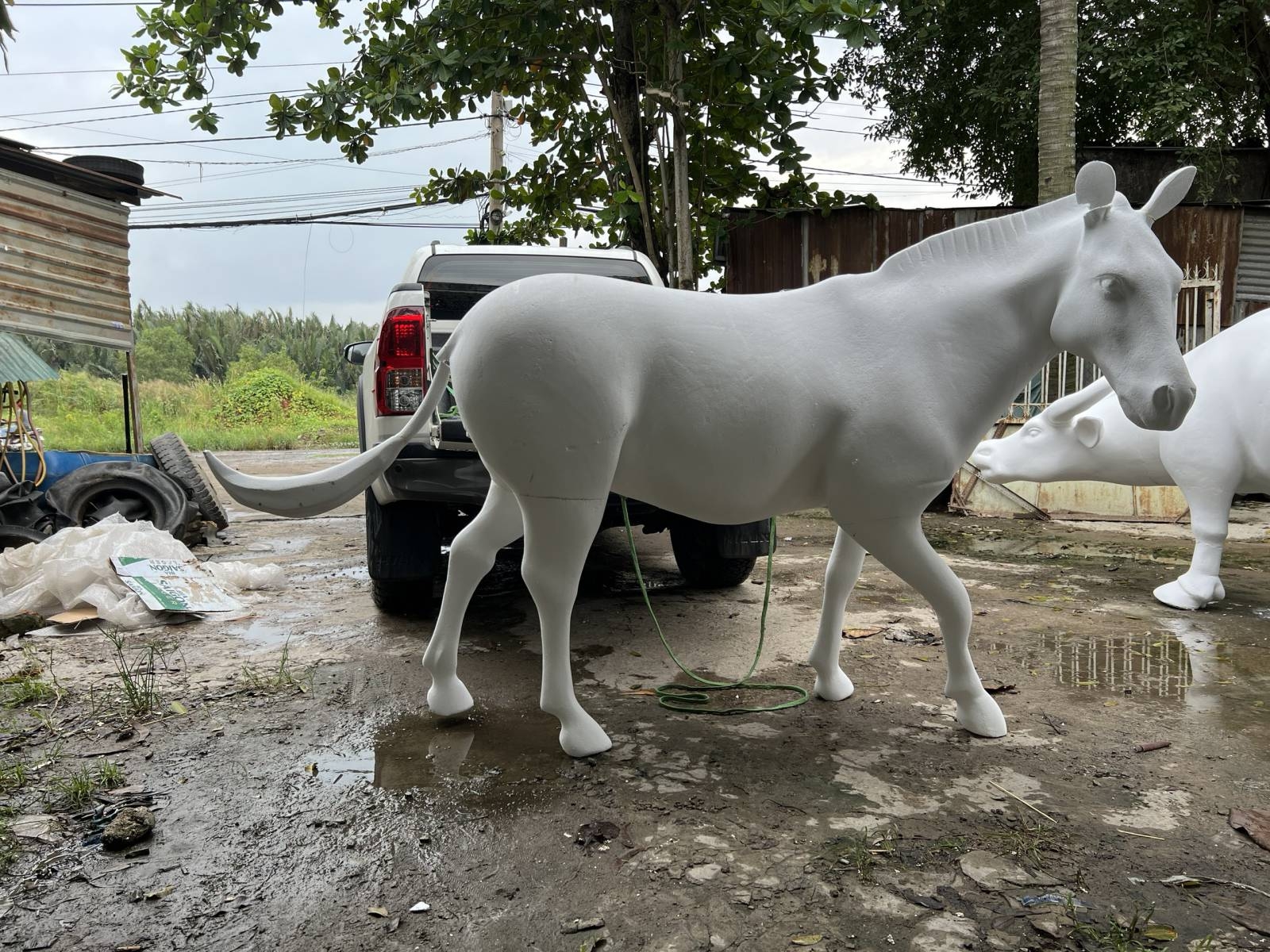 Kinh nghiệm chọn mua mô hình mút xốp con ngựa