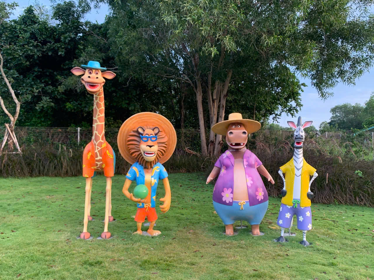 tượng composite giá rẻ