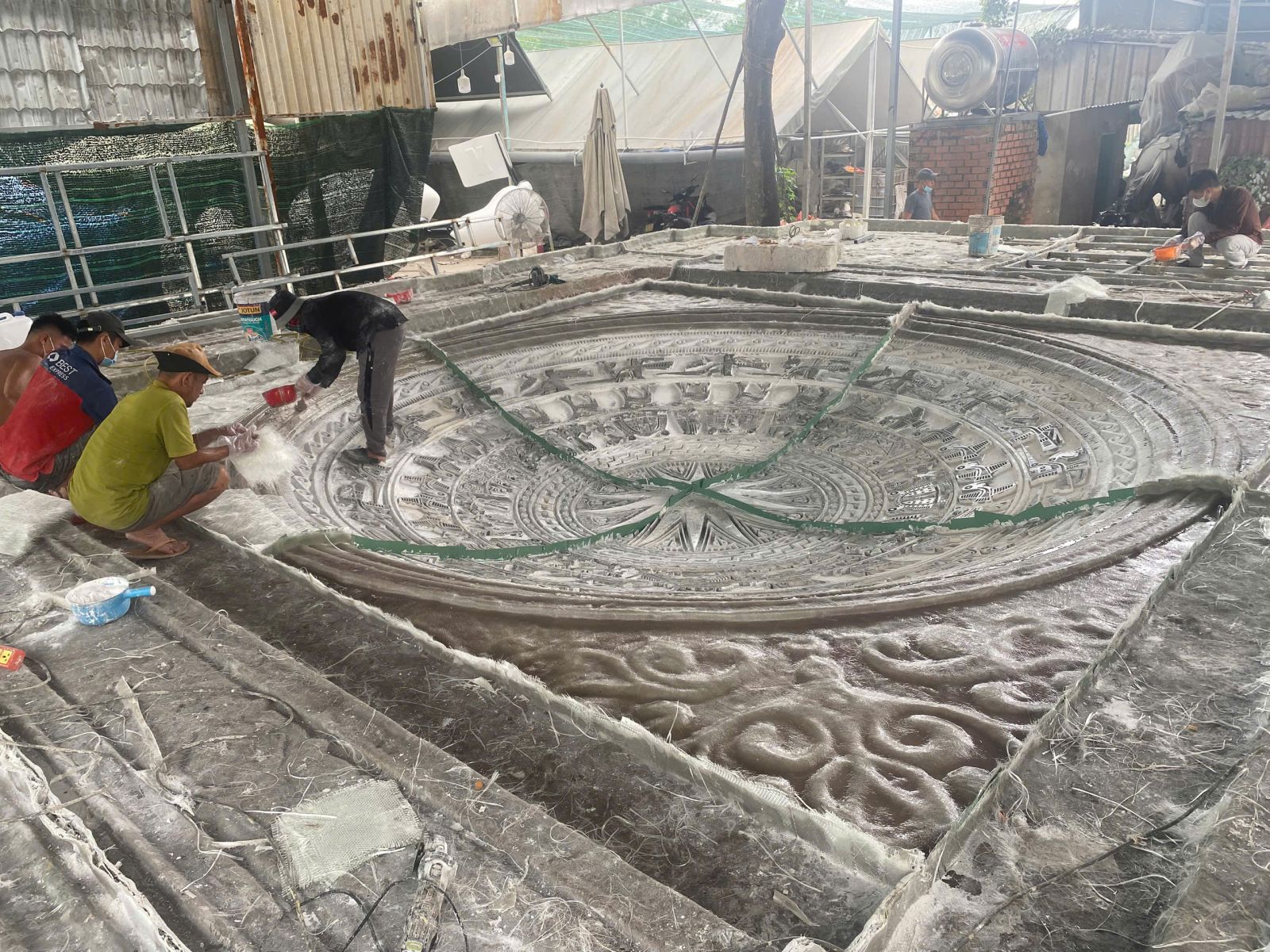 đắp phù điêu composite