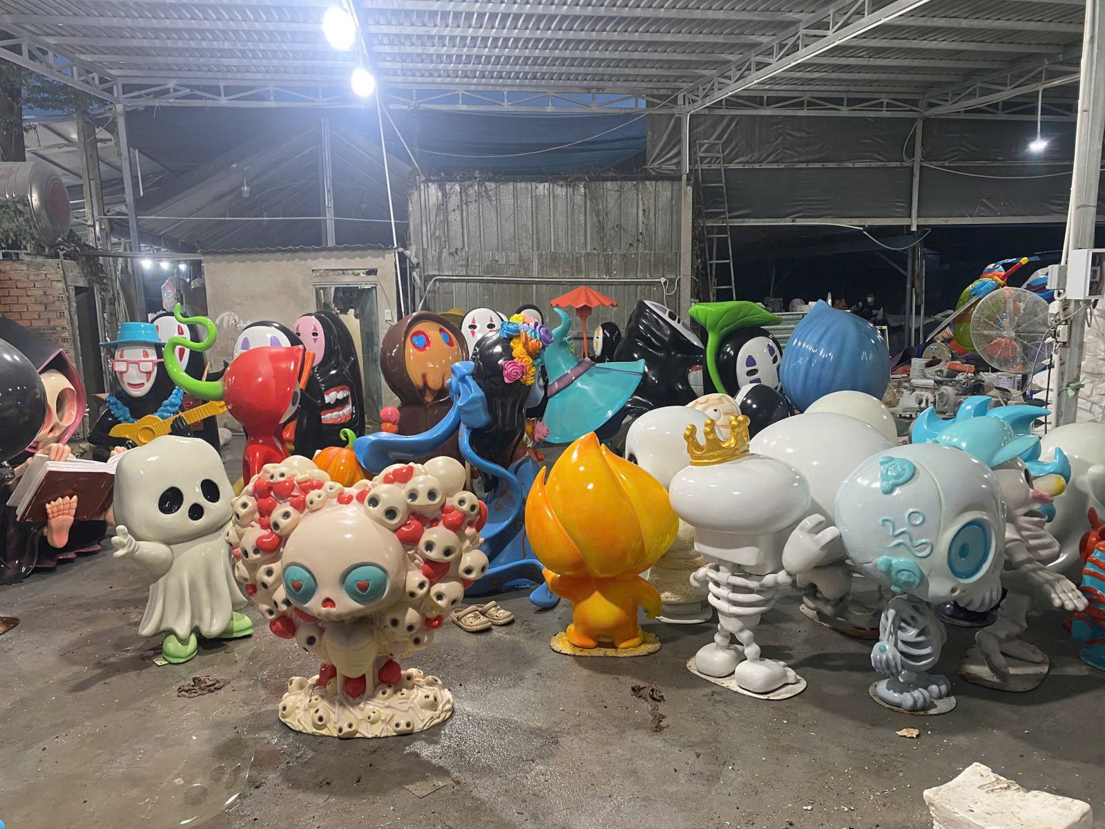 nhận đúc tượng composite