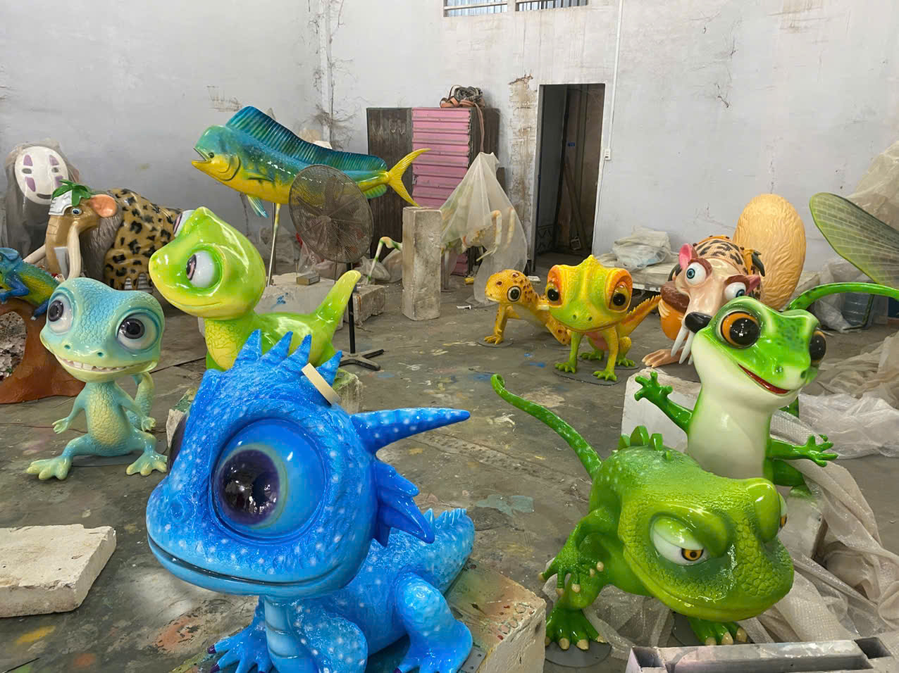 mô-hình-hoạt-hình-nhựa-khu-vui-chơi-4