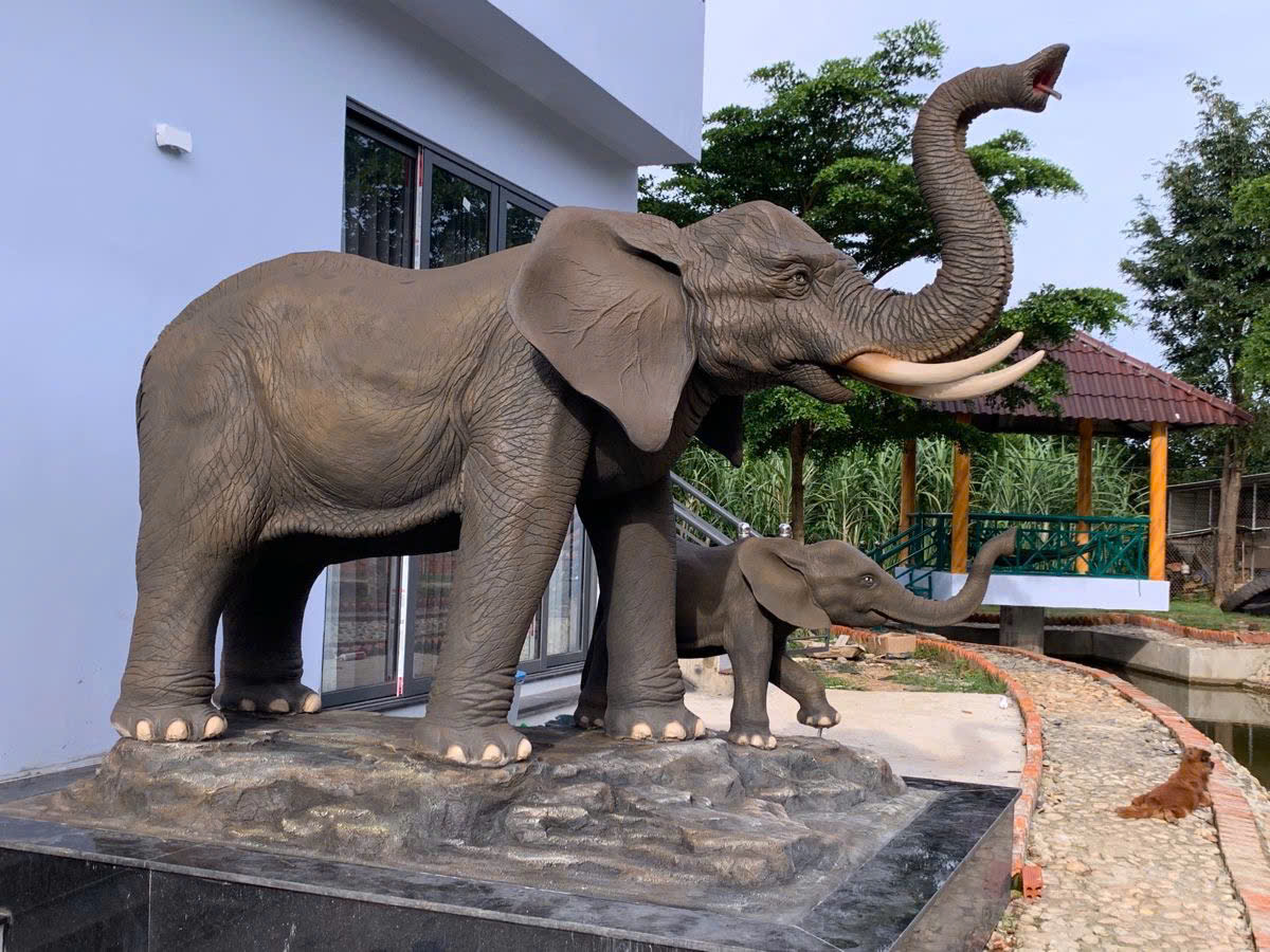 tượng với composite cỡ lớn
