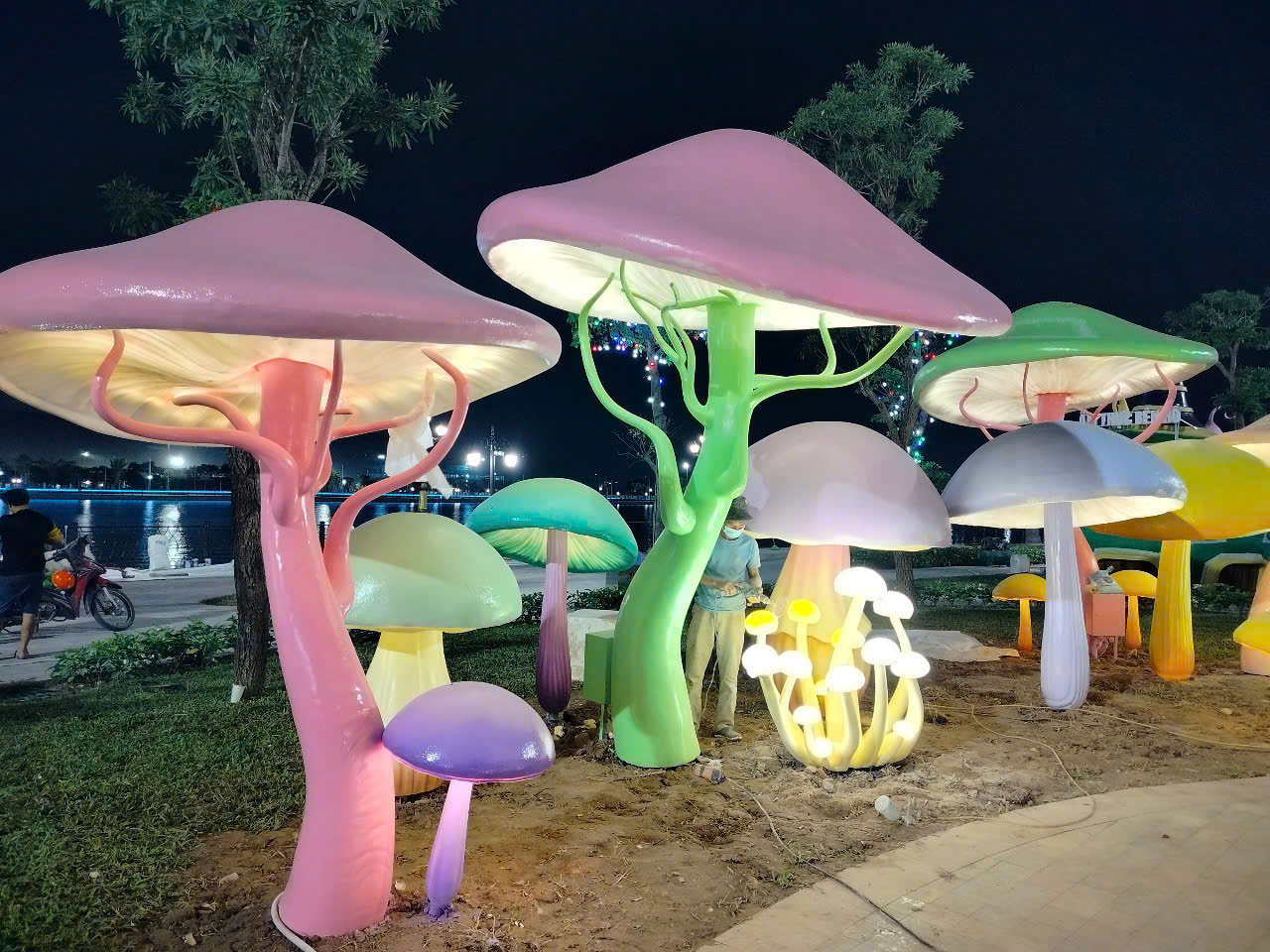 mô hình nấm composite trang trí