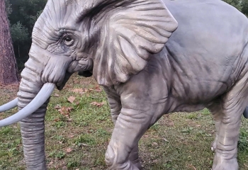 Điêu Khắc Tượng Với Composite Cỡ Lớn Cho Nội Thất & Cảnh Quan Tại Hóc Môn