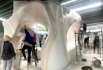 TƯỢNG COMPOSITE SẢNH CHUNG CƯ – GIẢI PHÁP NGHỆ THUẬT NÂNG TẦM ĐẲNG CẤP KHÔNG GIAN ĐÓN KHÁCH