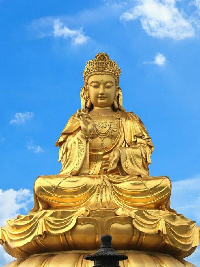 Tượng Quan Âm ngồi thiền composite