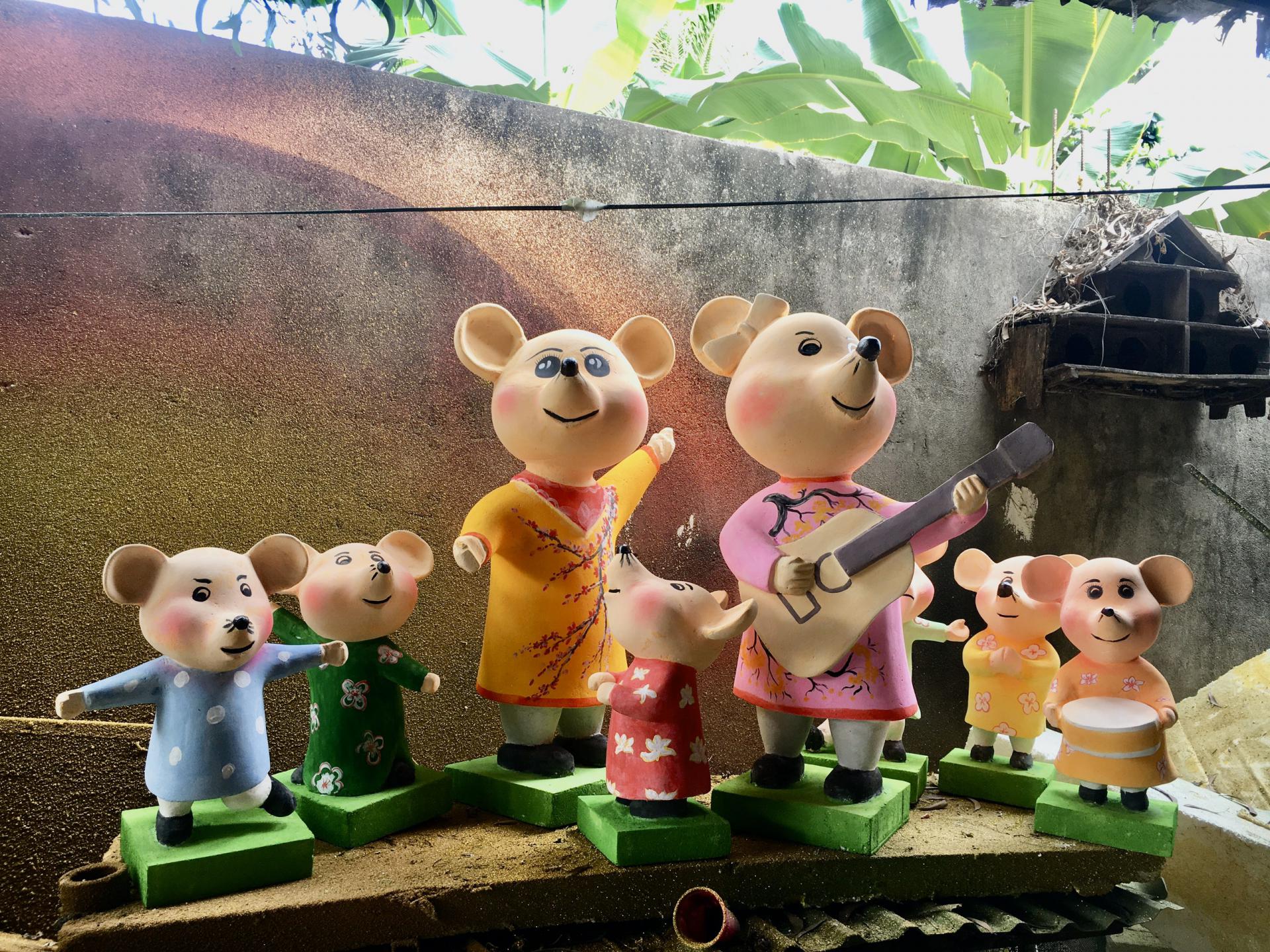 Mô Hình Gia Đình Chuột Trang Trí Tết