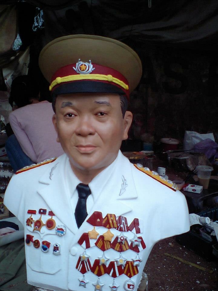 Tượng Chân Dung 01
